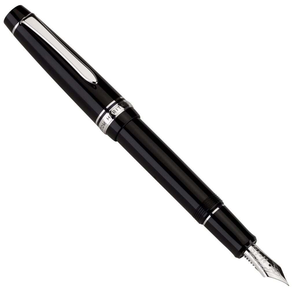 Pilot Custom Heritage 912 fountain pen uncapped