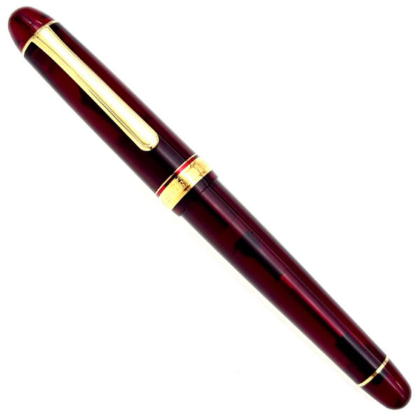 Platinum 3776 Century Bourgogne Gold fountain pen