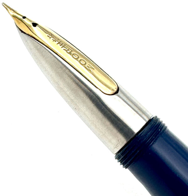 Moore Fingertip Starlight Blue fountain pen