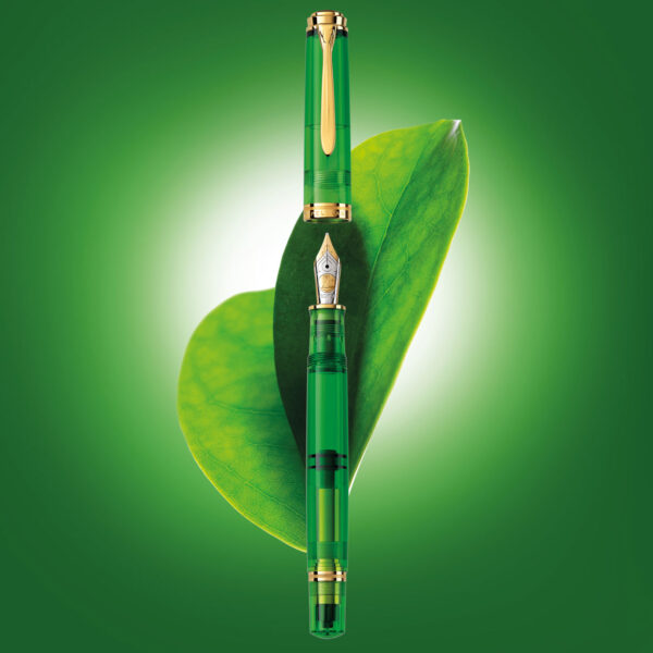 Pelikan Souverän M800 Green Demonstrator fountain pen