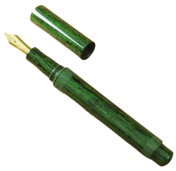 Eboya Medium Kyouka Kunpuu Green fountain pen