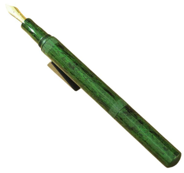 Eboya Medium Kyouka Kunpuu Green fountain pen