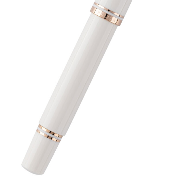Pelikan Souverän M600 White and Rose Gold Special Edition fountain pen barrel