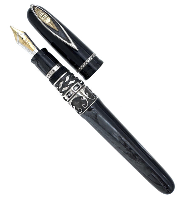Marlen Atzland Limited Edition fountain pen - uncapped
