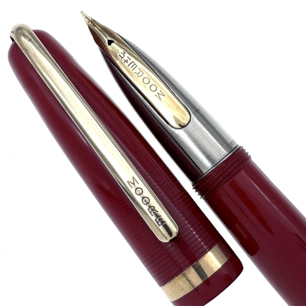 Moore Fingertip Red Set - nib cap close up
