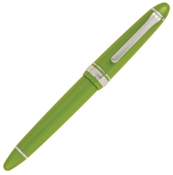 Sailor 1911 Standard Key Lime fountain pen - capped