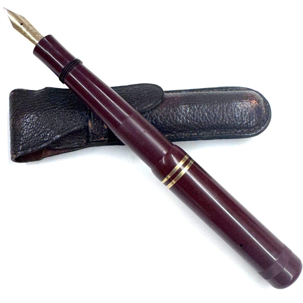 oesch-Mini-Fountain-Pen-pen-and-case