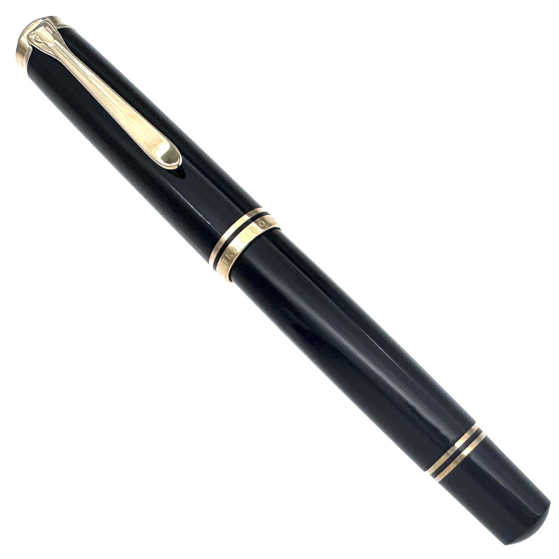 Pelikan-M1000-Souveran-Black-hero