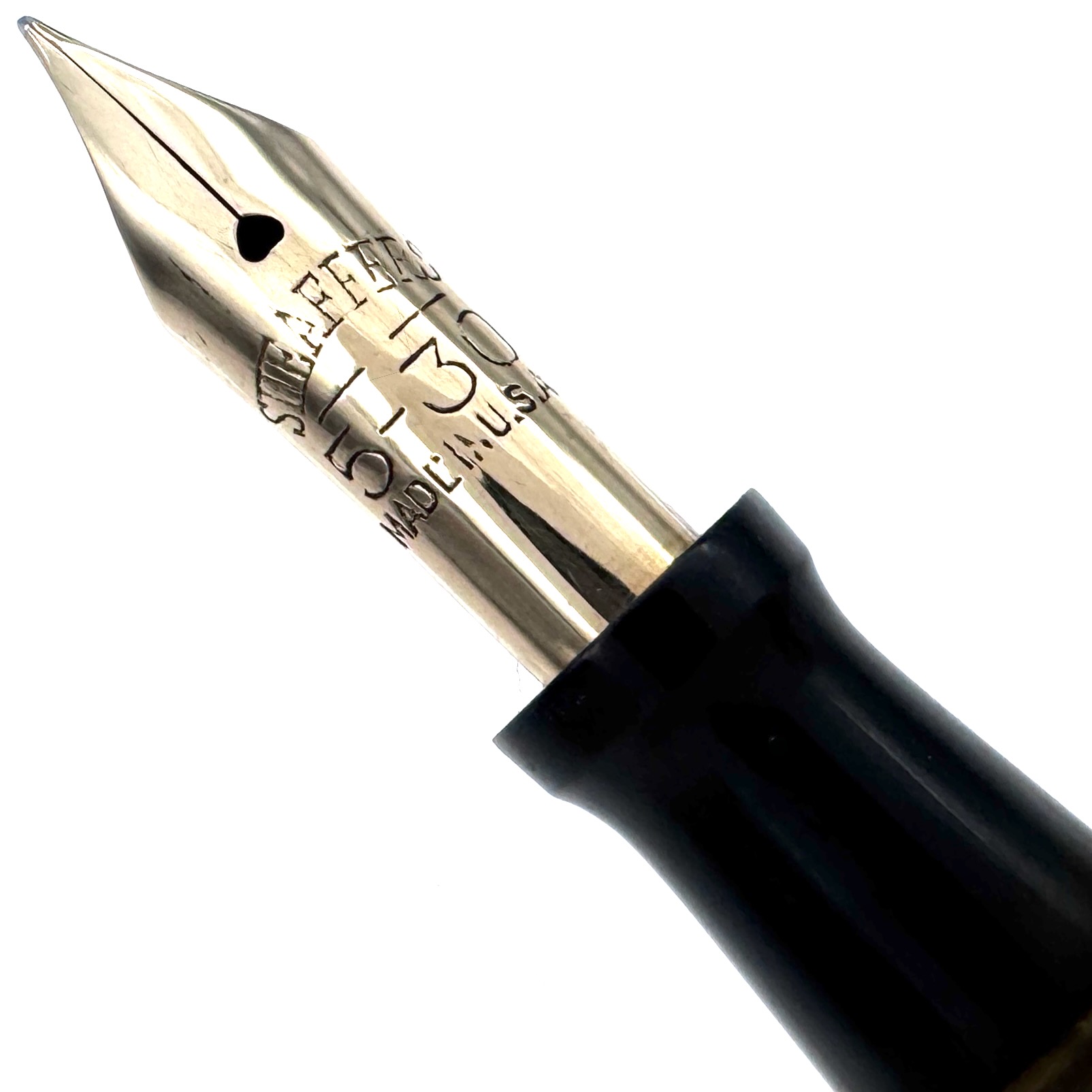 Sheaffer's 5-30 Jade fountain pen-nib top