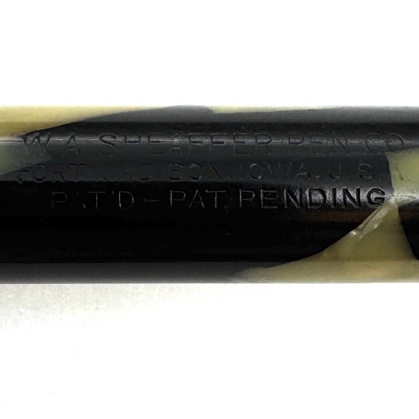 Sheaffer's Lifetime 1930's Black and Pearl - Image 4