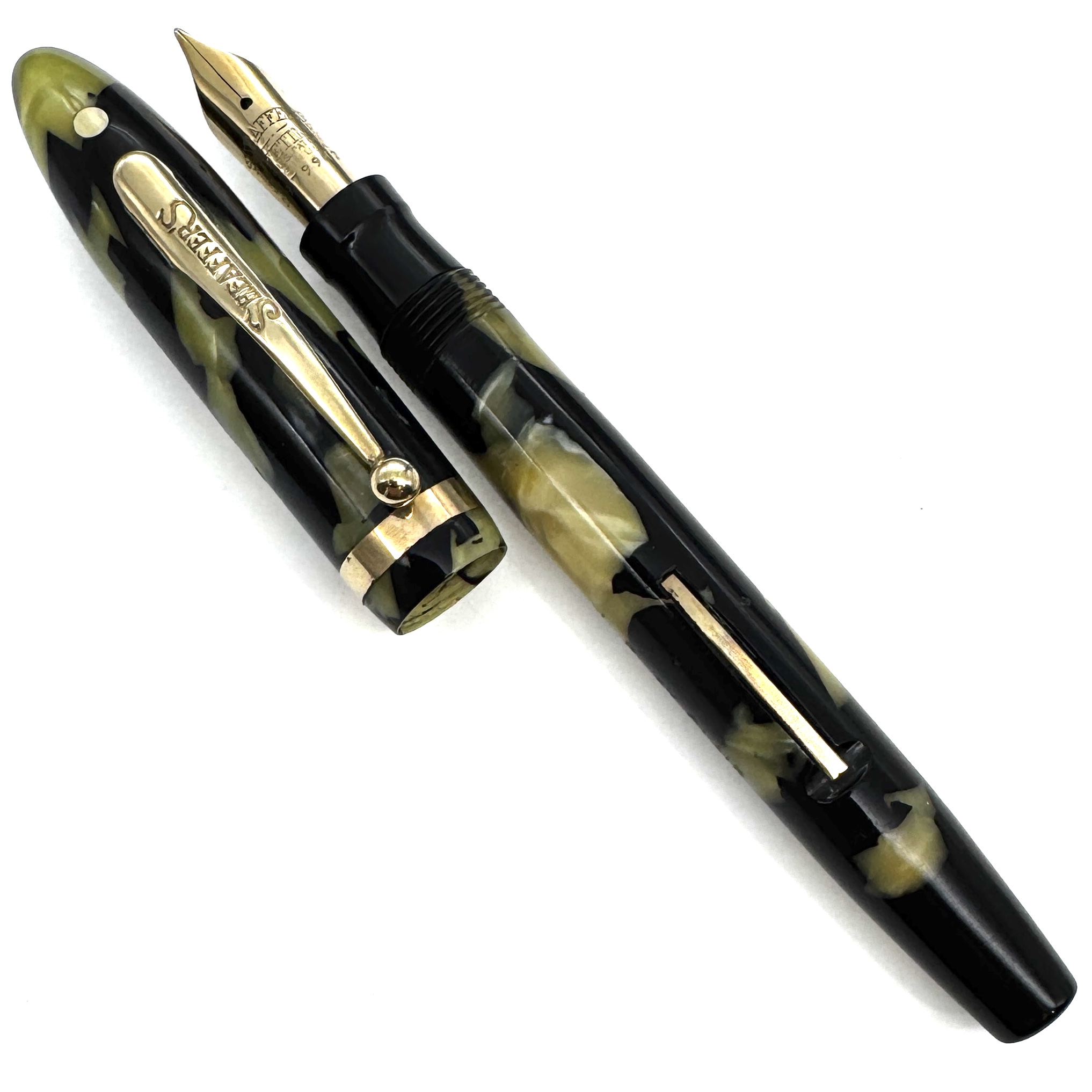 Sheaffer's Lifetime 1930's Black and Pearl - Image 2