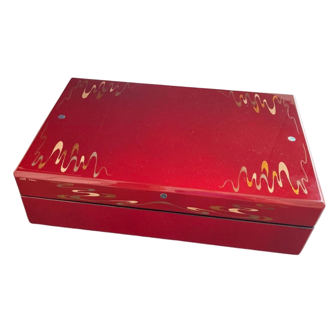 Flowing Waters Shu-Iro Urushi Maki-e Pen Display Case