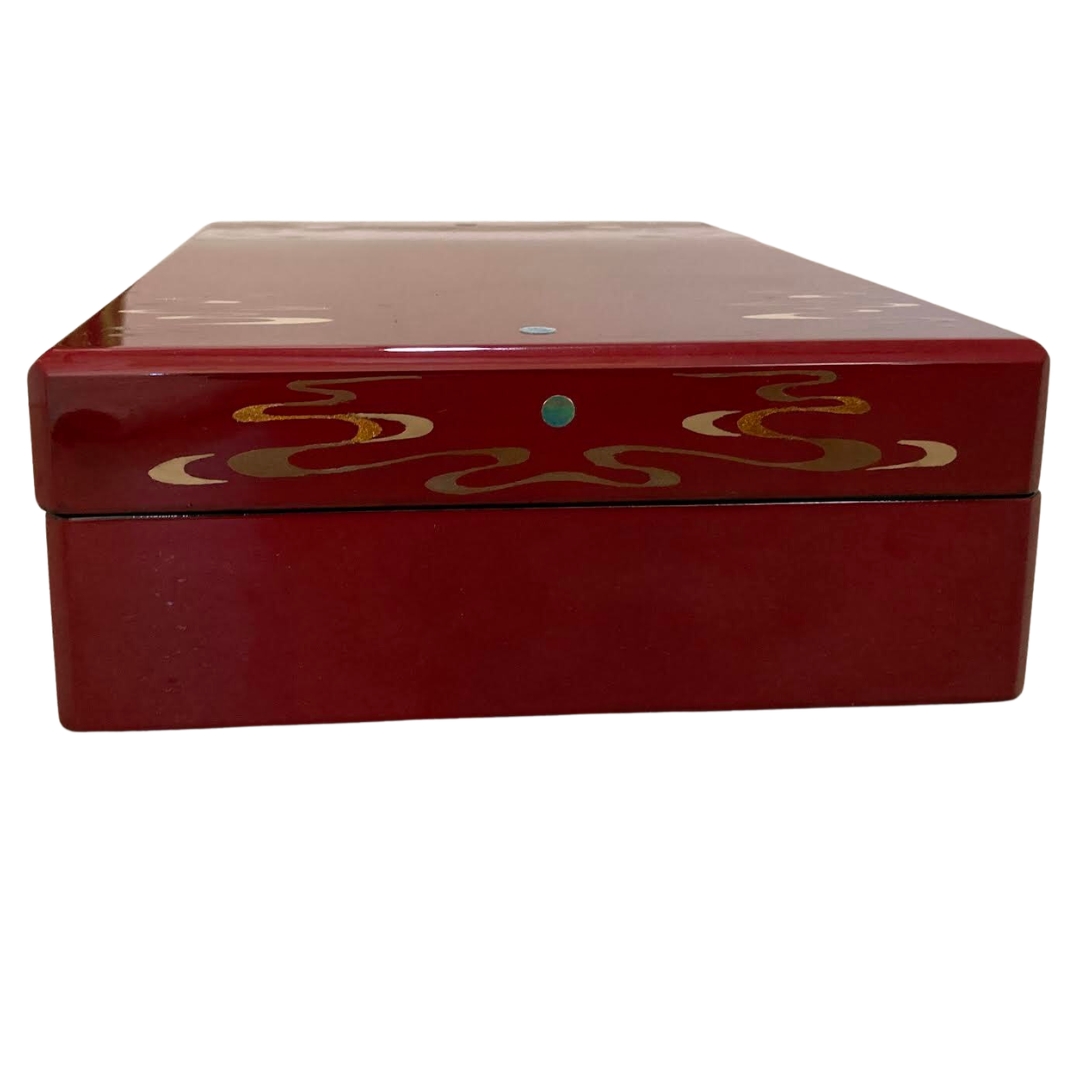 Flowing Waters Shu-Iro Urushi Maki-e Pen Display Case